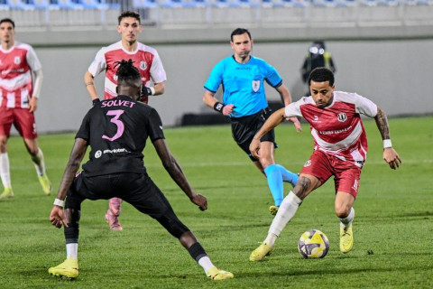 “Karvan-Yevlax”ın ingiltərəli yarımmüdafiəçisi: “ Hər oyuna yaxşı hazırlaşırıq” - MÜSAHİBƏ