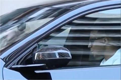 Mbappe sevgilisini sükan arxasında qarşıladı - VİDEO