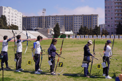 В Баку стартовал Кубок города по стрельбе из лука