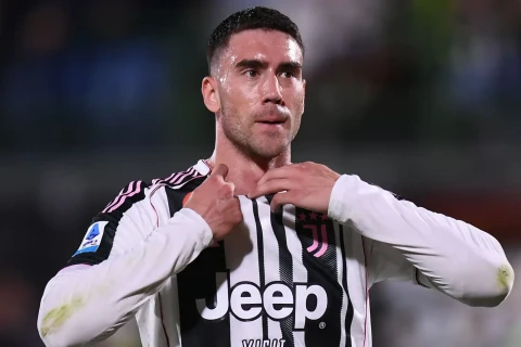 Vlahoviç A Seriyası oyunçuları arasında ən yüksək maaş alan oyunçudur