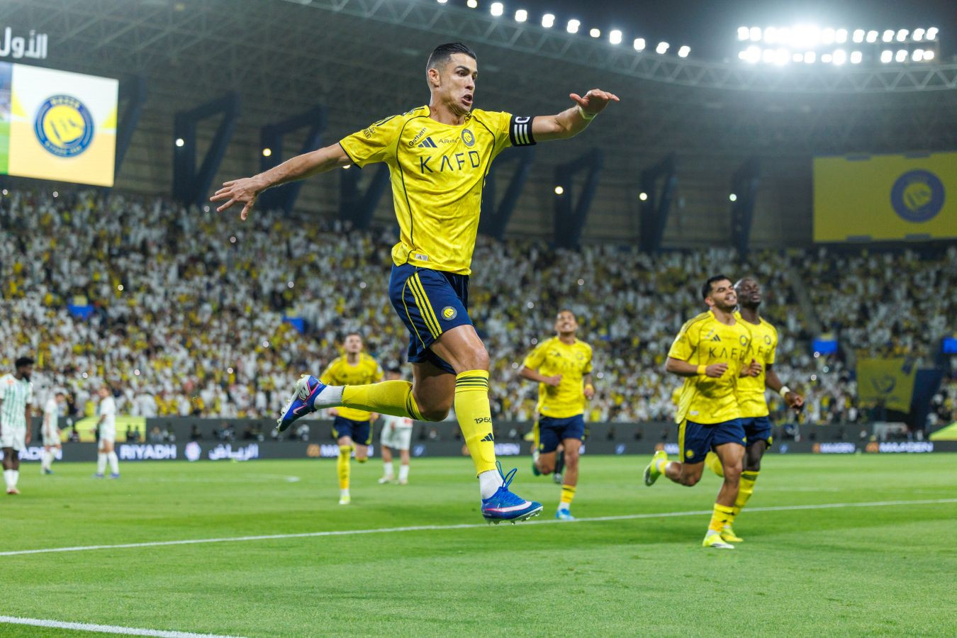 966-й и 967-й голы Роналду принесли победу "Аль-Насру"