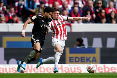 "Бавария" отыгралась с 0:2 и победила "Фрайбург" - ОБНОВЛЯЕТСЯ - ВИДЕО