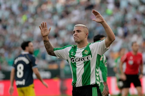 "Эспаньол" сыграл вничью с "Бетисом" - ОБНОВЛЯЕТСЯ - ВИДЕО