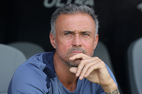 Enrike PSJ haqqında sənədli filmin çəkilişinə imkan vermir