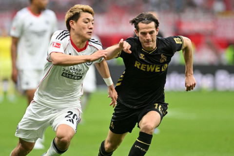 "Айнтрахт" дома сыграл вничью с "Кельном" - ОБНОВЛЕНО