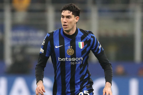 В "Интере" прокомментировали слухи об интересе "Барселоны" к Бастони