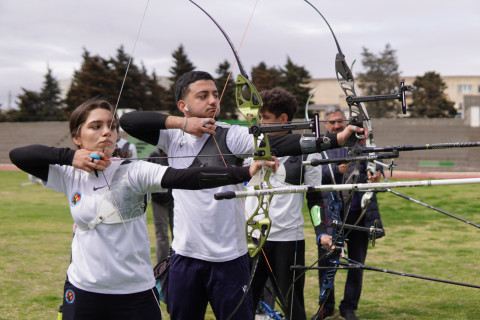 Завершился первый этап Кубка города Баку по стрельбе из лука - ФОТО