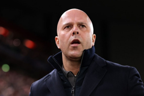 Liverpool hold crisis talks after heavy defeat to Manchester City