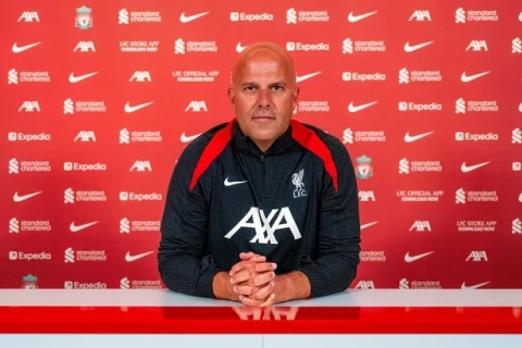 “Liverpul” Slotla bağlı qərar verdi