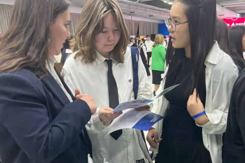 Azərbaycan İdman Akademiyası Almatıda beynəlxalq sərgidə - FOTO