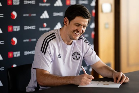 Харри Магуайр продлил контракт с "Манчестер Юнайтед"