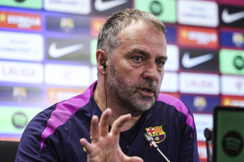 Флик прокомментировал поражение "Барселоны" от "Атлетико"