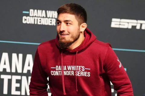 Непобежденный турецкий боец подерется на турнире UFC в Баку