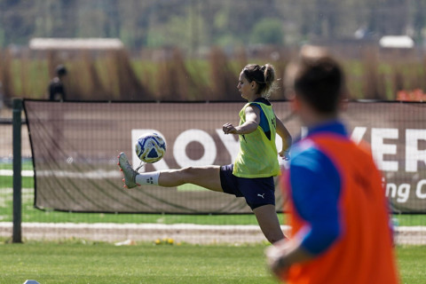 Futbol üzrə qadın millimiz İspaniyada hazırlıqlara başladı - FOTO
