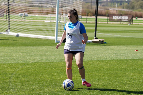 Futbol üzrə qadın millimiz İspaniyada hazırlıqlara başladı - FOTO