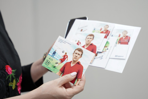 Anatoli Banişevskinin 80 illiyi münasibətilə poçt markaları buraxılıb - FOTO