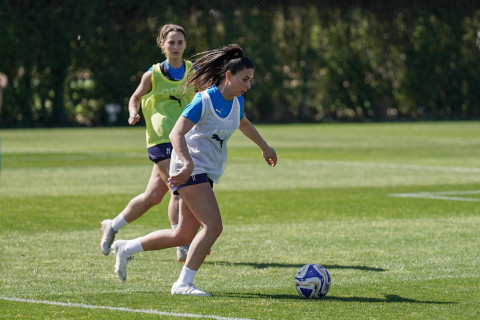 Futbol üzrə qadın millimiz İspaniyada hazırlıqlara başladı - FOTO