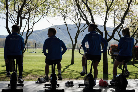 Futbol üzrə qadın millimiz İspaniyada hazırlıqlara başladı - FOTO