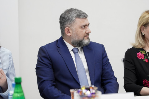 Anatoli Banişevskinin 80 illiyi münasibətilə poçt markaları buraxılıb - FOTO