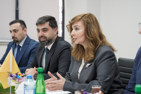 Anatoli Banişevskinin 80 illiyi münasibətilə poçt markaları buraxılıb - FOTO