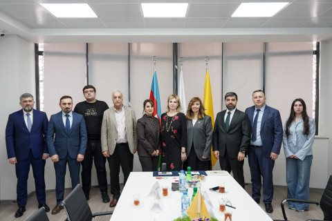 Anatoli Banişevskinin 80 illiyi münasibətilə poçt markaları buraxılıb - FOTO