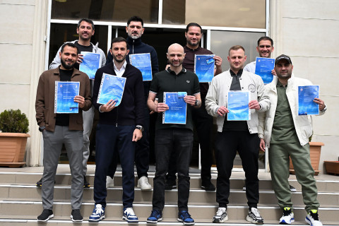 Azərbaycanlı məşqçilərə UEFA-nın A kateqoriyalı diplomları təqdim olunub - FOTO