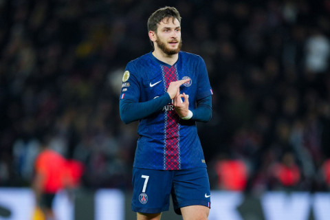 Кварацхелия признан лучшим игроком матча "ПСЖ" - "Ливерпуль"