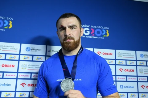 Azərbaycanlı boksçu Rusiya yığmasına qarşı dünya komandasının heyətində çıxış edəcək