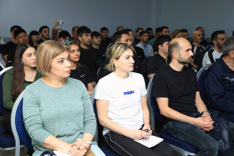 В Мингячевире прошел семинар для тренеров по плаванию