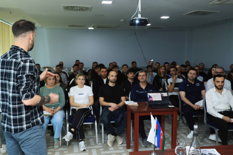 В Мингячевире прошел семинар для тренеров по плаванию