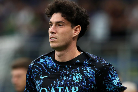 “İnter” “Barselona”nın Bastoniyə verdiyi qiyməti qeyri-ciddi sayır