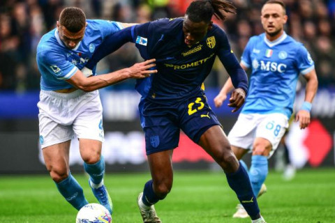 "Наполи" сыграл вничью с "Пармой" - ОБНОВЛЯЕТСЯ