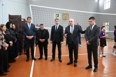 Şahin Bağırov Göygöldə yeniyetmə voleybolçularla görüşüb - FOTO
