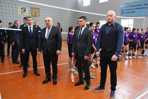 Şahin Bağırov Göygöldə yeniyetmə voleybolçularla görüşüb - FOTO