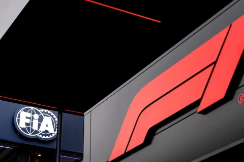 ФИА проведет онлайн-встречу с пилотами перед голосованием по изменениям правил Ф-1