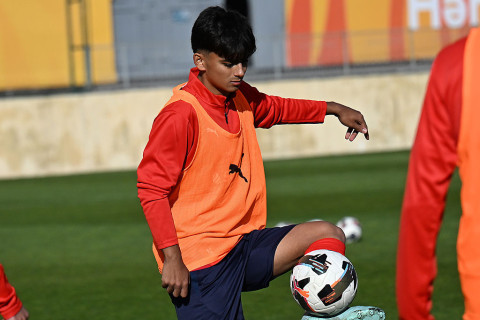 U-20-nin Qəbələdə təlim-məşq toplanışı davam edir