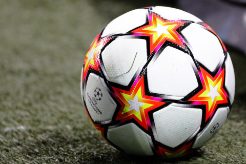 “Nike” avrokubokları toplarla təchiz edəcək - FT