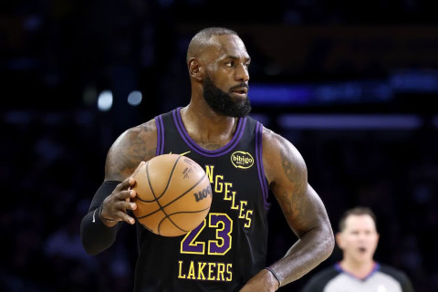 Леброн Джеймс укрепил лидерство по наградам "Игрок недели" в истории НБА