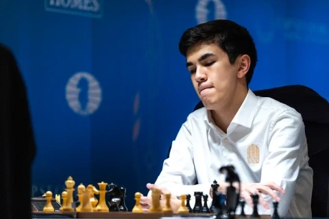 Özbəkistanlı şahmatçının “Counter-Strike” sevgisi