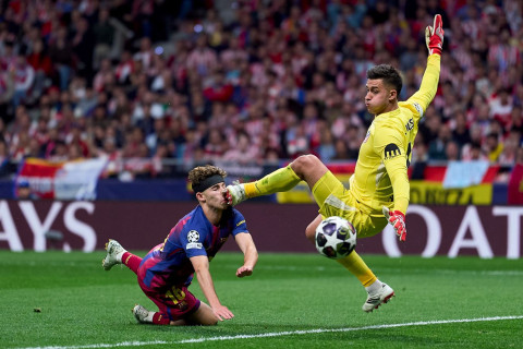 Fermin Lopez “Atletiko” ilə oyunda burnunu sındırıb