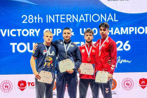 Азербайджанские борцы завоевали восемь золотых медалей в Турции - ФОТО