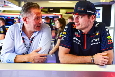 Отец Ферстаппена жестко разнес комментатора