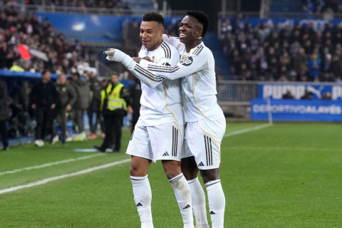 Мбаппе обошел Месси по голам за сезон в ЛЧ