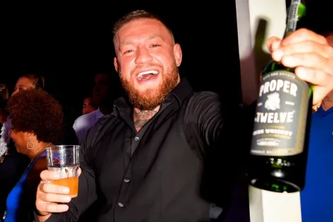 Макгрегор и Лобов без суда уладили спор насчет бренда виски