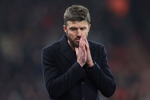 “Mançester Yunayted”də baş məşqçi böhranı