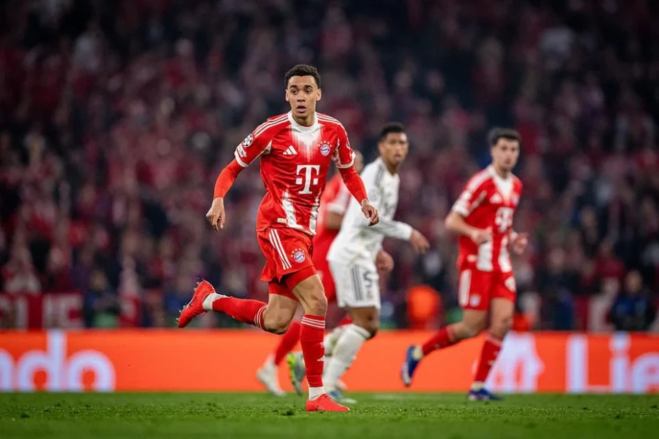 Çempionlar Liqası: “Bavariya”dan dramatik qələbə, heç-heçə “Arsenal”ı yarımfinala daşıyır