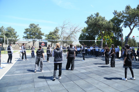 “DH Volley” komandası voleybol meydançası inşa edib - FOTO