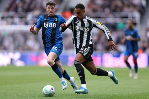 "Борнмут" победил "Ньюкасл", "Лидс" разгромил "Вулверхэмптон" - ОБНОВЛЯЕТСЯ