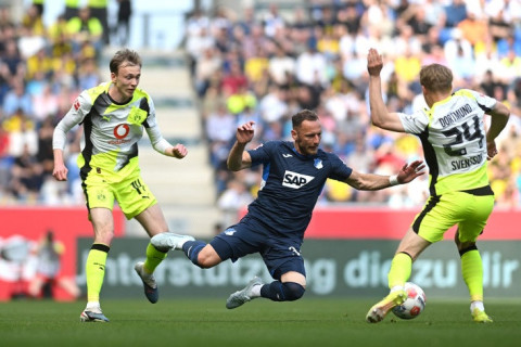 "Байер" на 90+7-й минуте упустил ничью с "Аугсбургом", "Боруссия" уступила "Хоффенхайму"