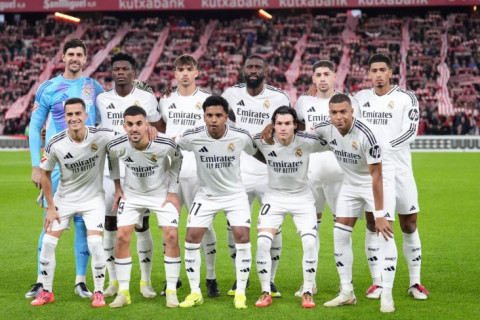 “Real Madrid”də böyük təmizlik planı: Peres səkkiz futbolçunun siyahısını hazırlayıb